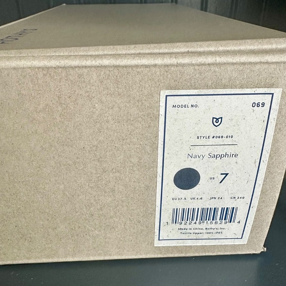 New- Never Worn Rothy’s - Picture 2 of 11